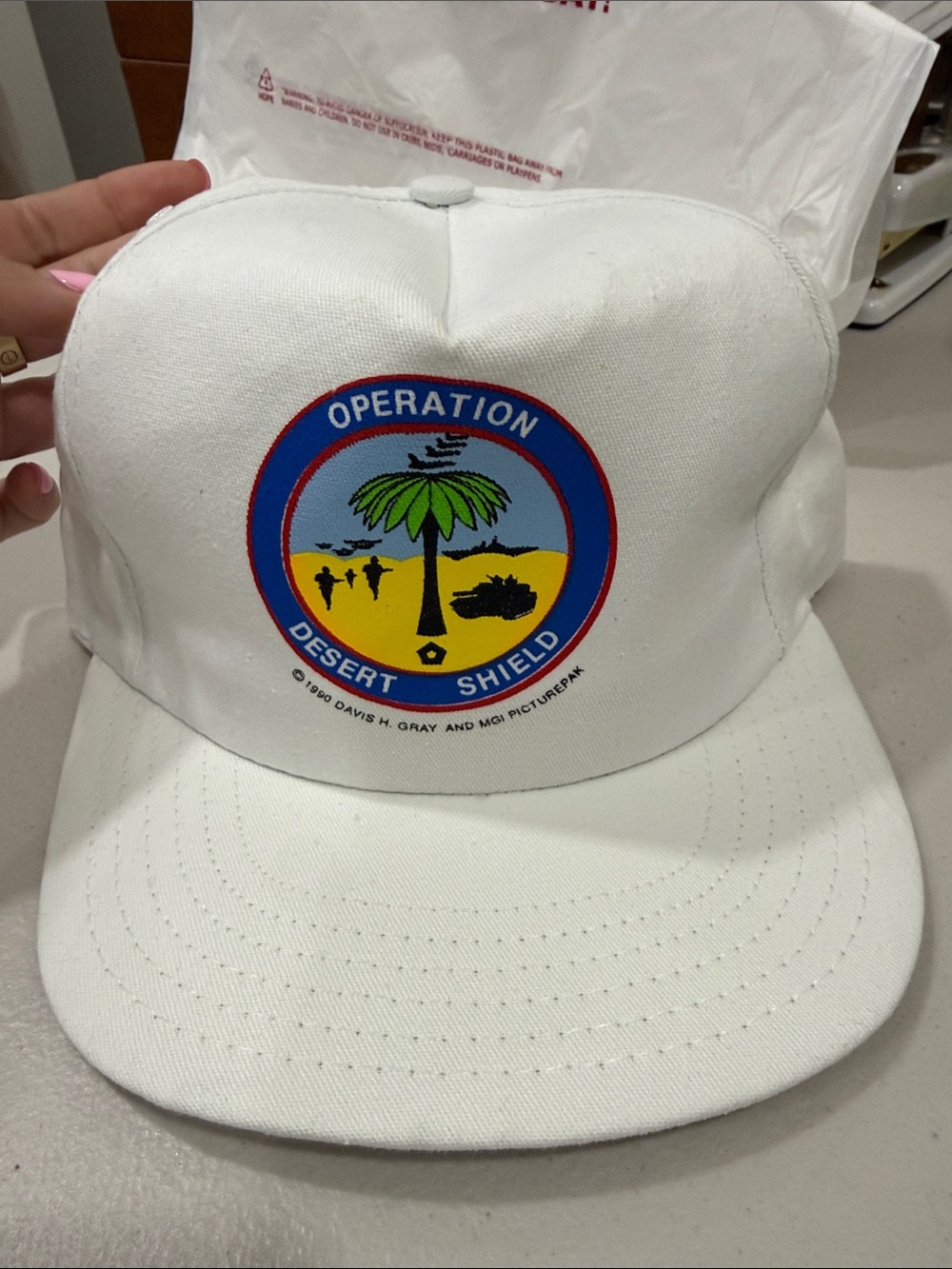 Vintage 1990 White Operation Desert Shield Embroidered Baseball Hat